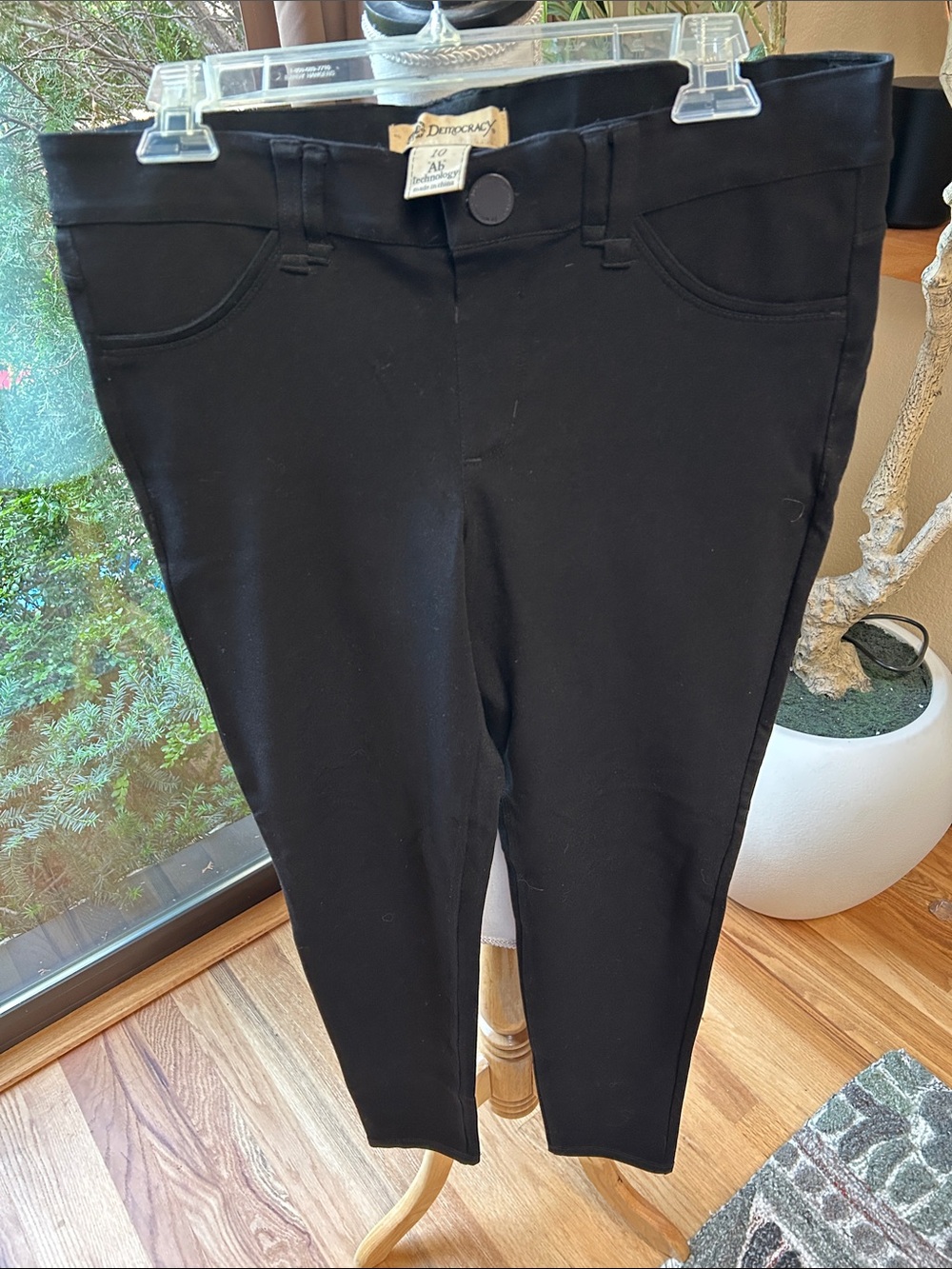 Democracy Black Women's stretch Skinny Jeans 10